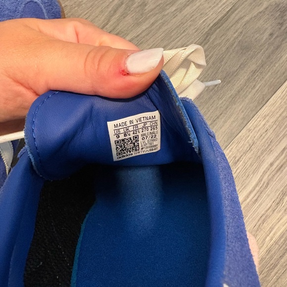 Adidas Sambas with Ribbon Laces - Picture 4 of 4